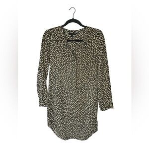 Attention Women's Medium Black/White Shirt Dress Lightweight Pull-On Dress.